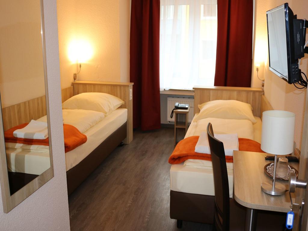 Hotel Paris Düsseldorf Exteriör bild