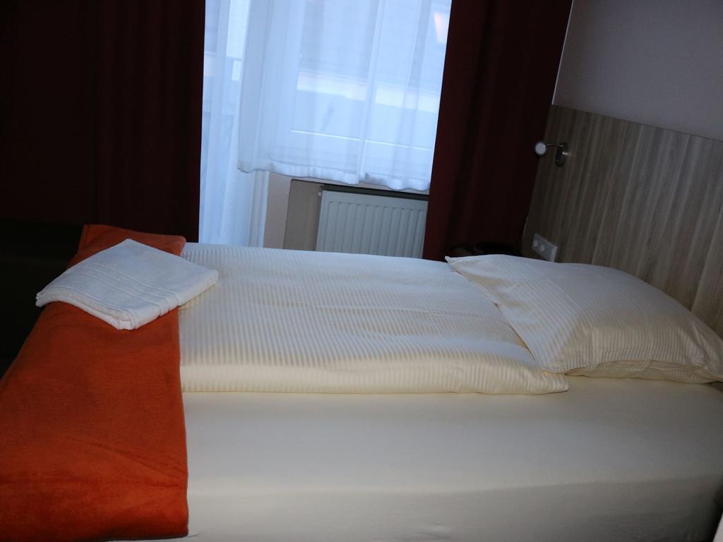 Hotel Paris Düsseldorf Exteriör bild