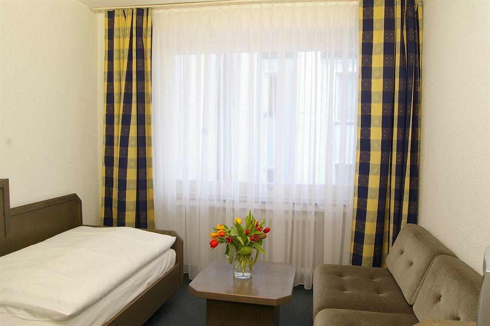 Hotel Paris Düsseldorf Exteriör bild